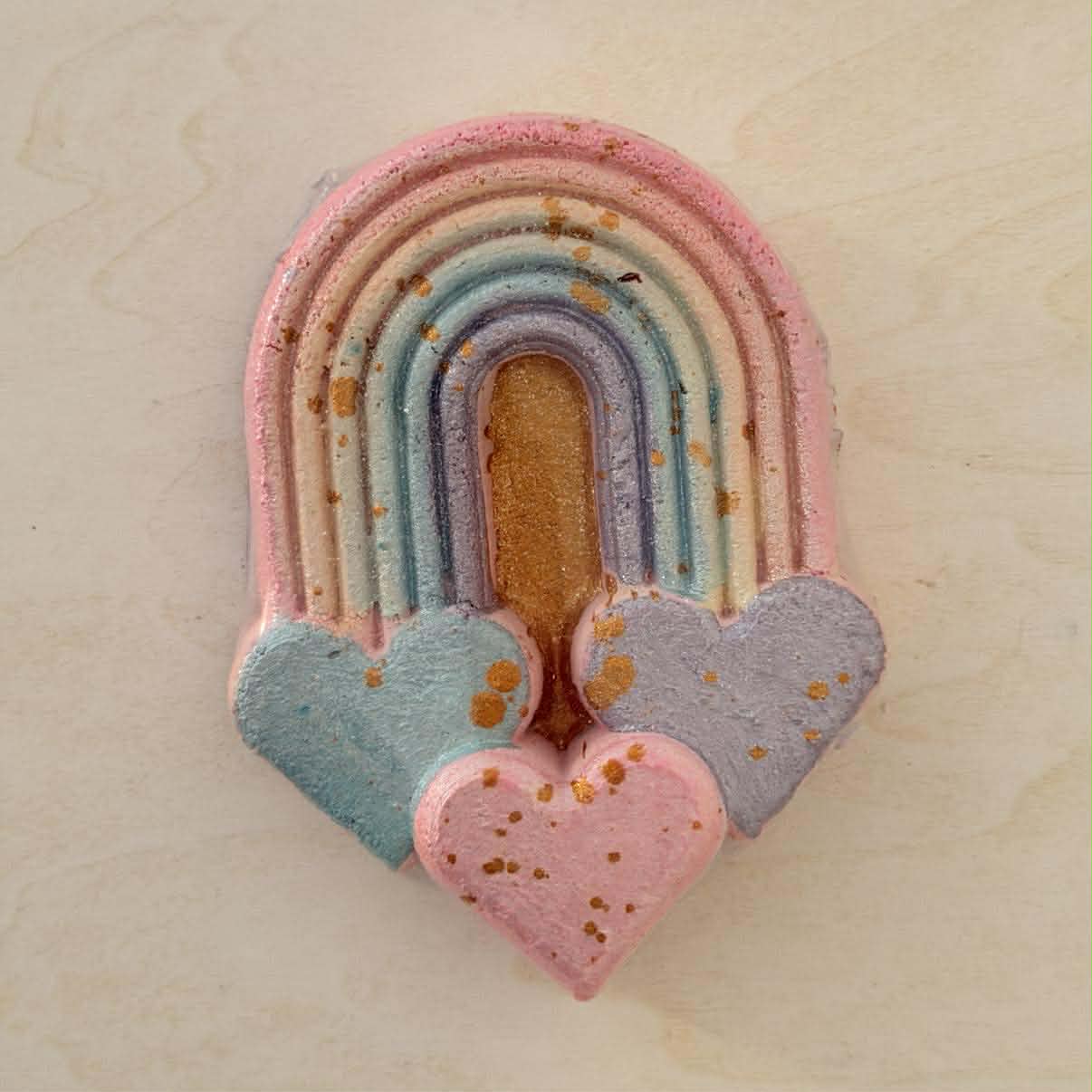 Handmade Rainbow Hearts Bath Bomb – Luxoma Australia